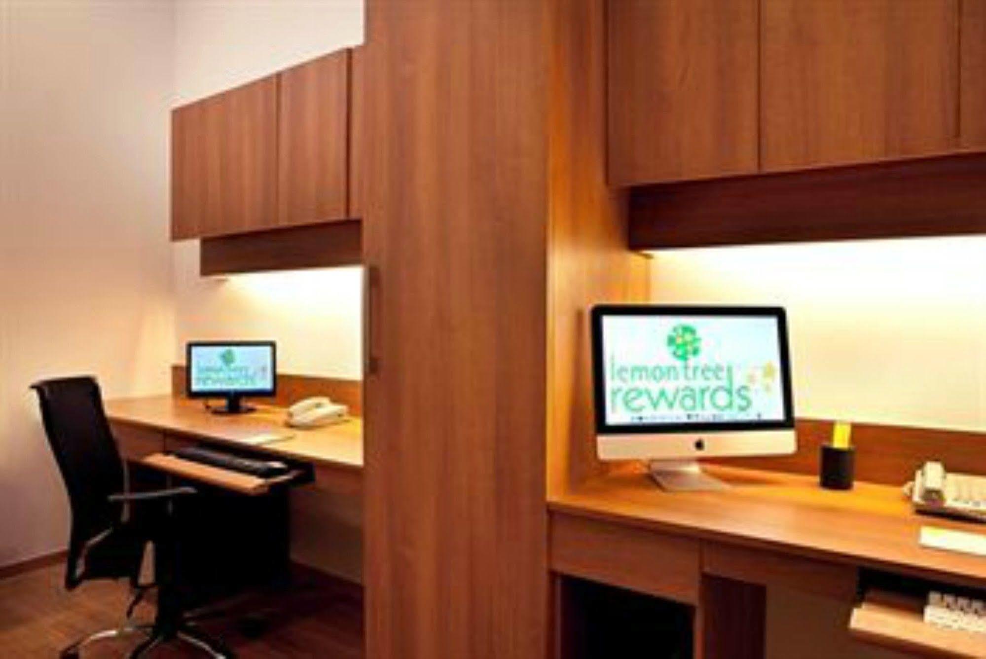 Lemon Tree Premier Hitec City Haidarábád Kültér fotó